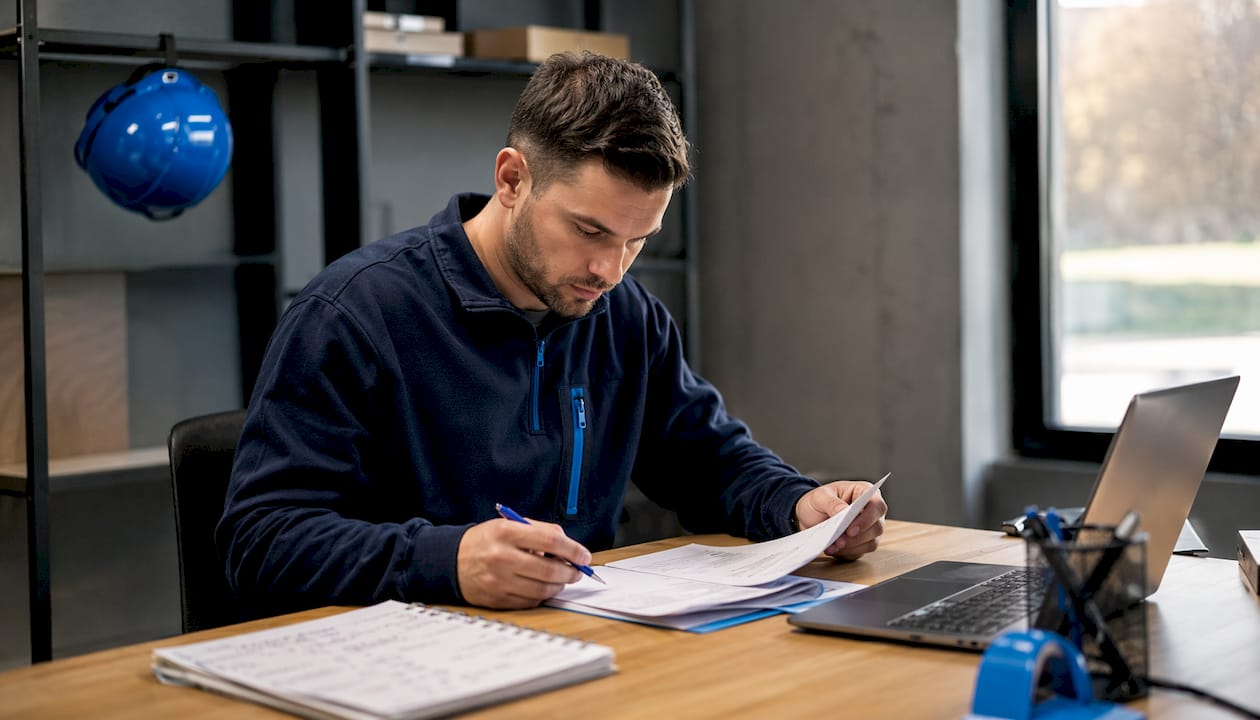 Gestion des réclamations clients auto en vitrage : guide 2026